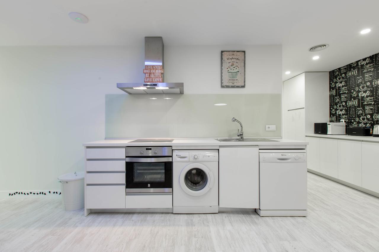 Bookinmadrid Com - Cascorro Sq 18 Pax Apartment Exterior photo